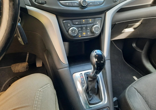 Opel Zafira cena 54900 przebieg: 199000, rok produkcji 2019 z Dębno małe 191